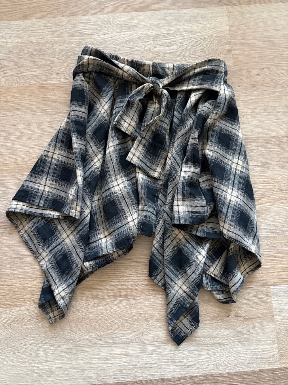 Plaid Handkerchief-Hem 90s grunge style Skirt with Waist Tie - Black & Cream